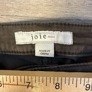 Joie So-Real Skinny Jeans in Olive. Size 27 zip ankle